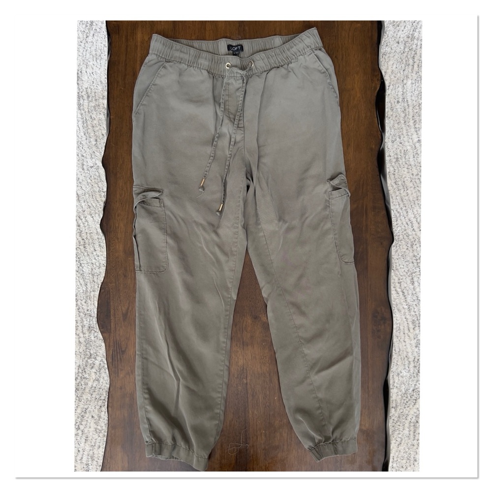 LOFT Olive Green Cargo Jogger Pants - Picture 7 of 10